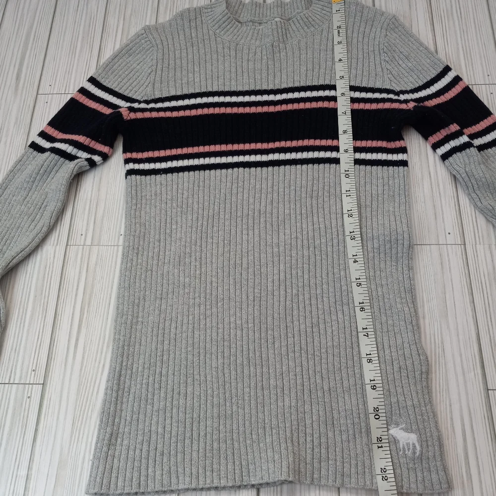 Abercrombie & Fitch Y2K Ribbed Striped Sweater